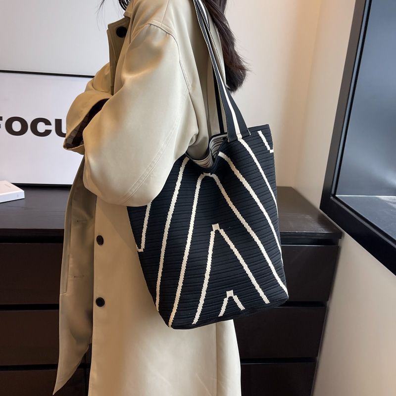 Christmas Gift Bag Knitted Handbag